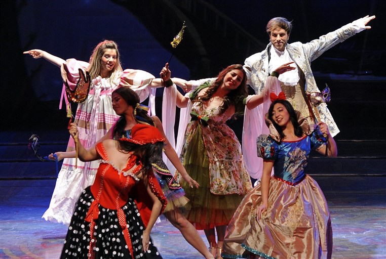 Sirine & Alaadine Musical Play in 3D